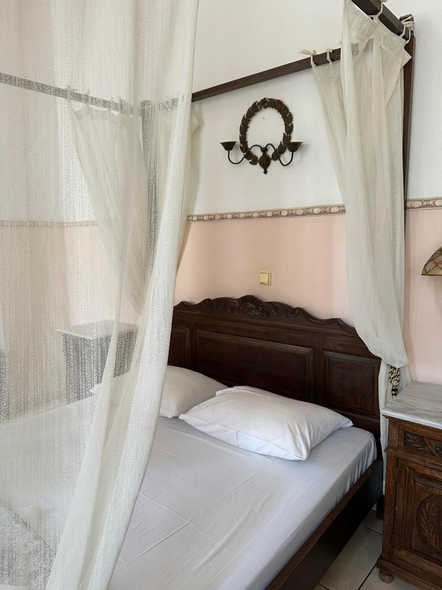 Monte Kristo Hotel Ermoupoli Bagian luar foto