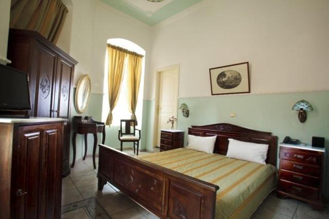 Monte Kristo Hotel Ermoupoli Ruang foto
